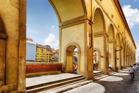 Vasari Corridor, Exclusive Access